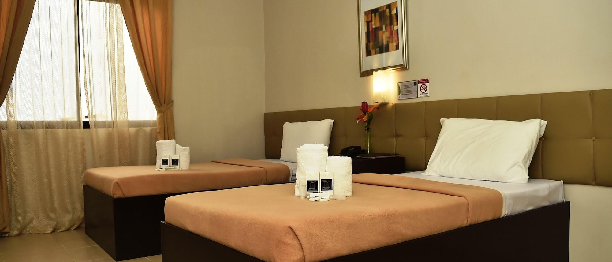 Columbus Plaza Hotel General Santos City Buitenkant foto