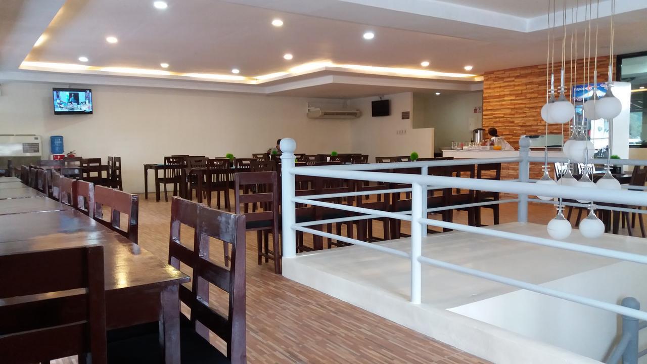 Columbus Plaza Hotel General Santos City Buitenkant foto