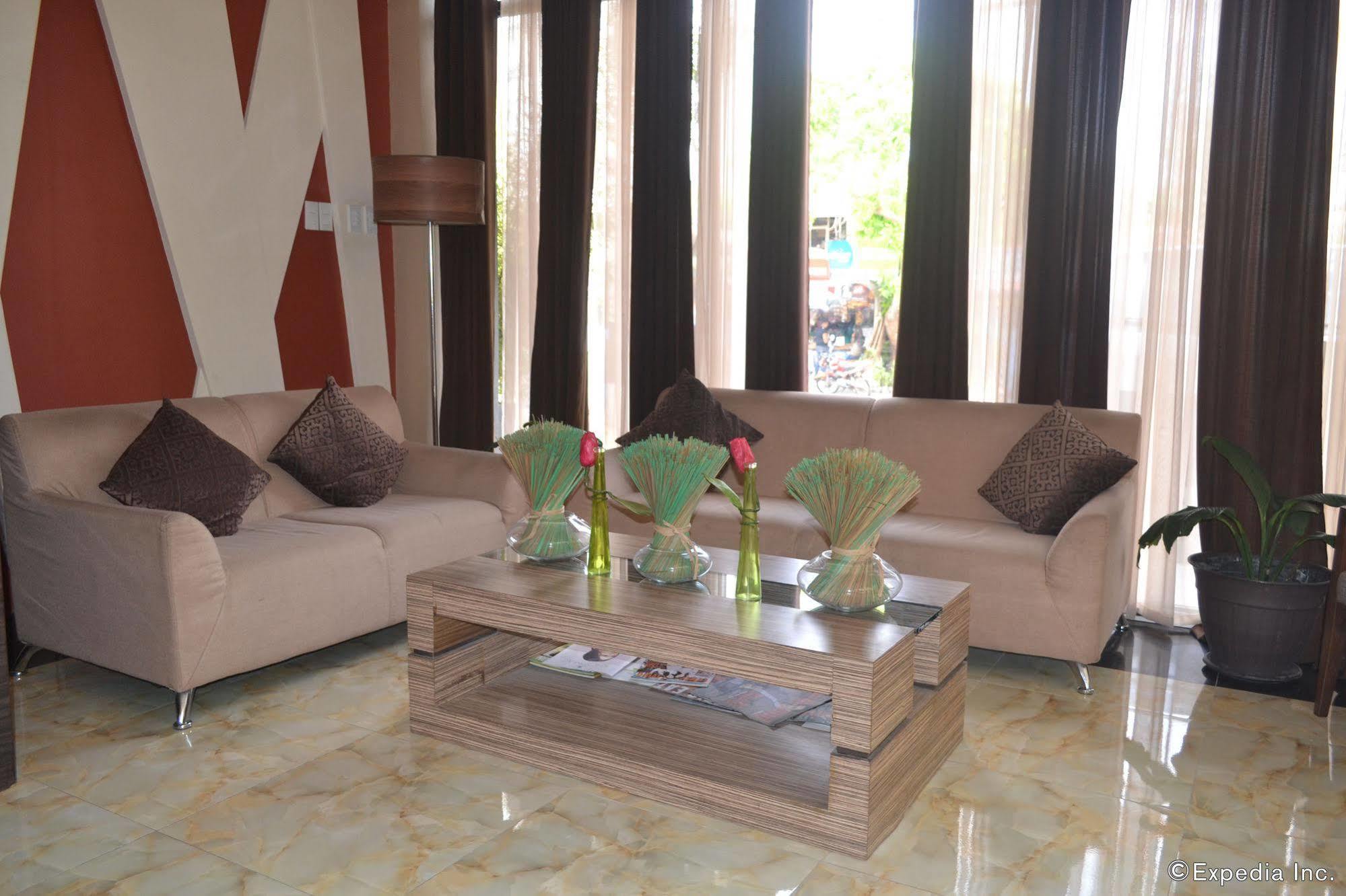 Columbus Plaza Hotel General Santos City Buitenkant foto