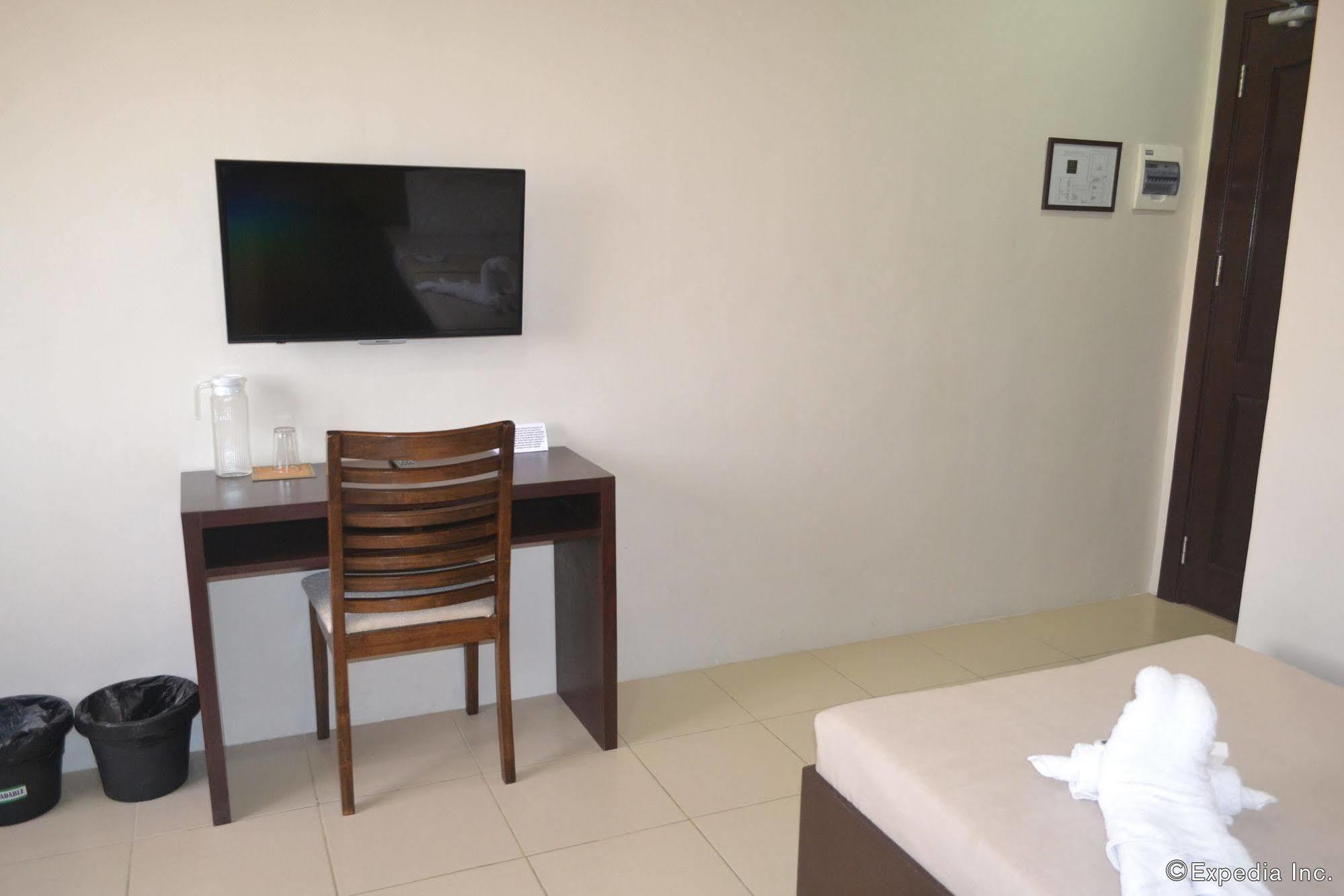 Columbus Plaza Hotel General Santos City Buitenkant foto